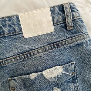 Zara High Waisted Vintage Jeans